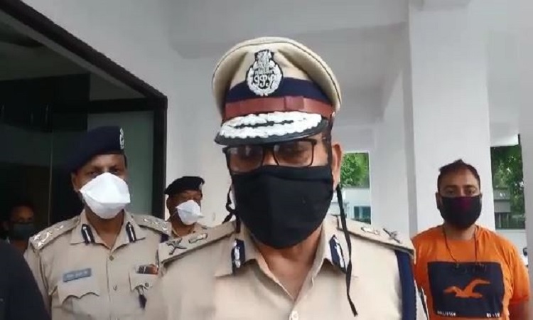 DGP Gupteshwar Pandey, Corona virus, COVID-19, DGP in Saran, DGP गुप्तेश्वर पाण्डेय