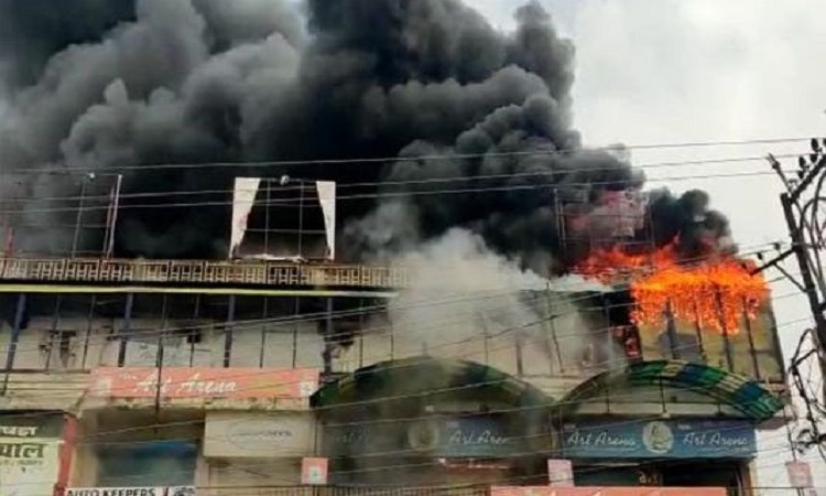 Fire in shopping complex, shopping complex, bareilly News, Krishna leela complex