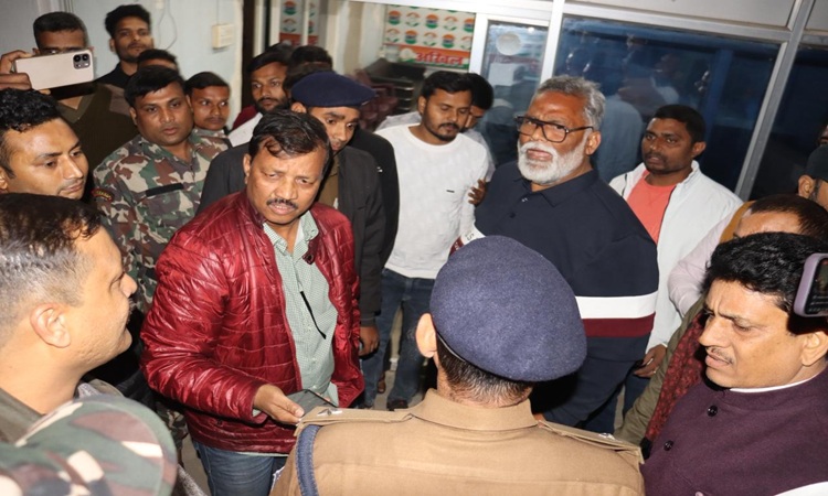 बिहार में राजनीति का नया तूफ़ान: पप्पू यादव गिरफ्तार, माहौल तनावपूर्ण Pappu Yadav arresting