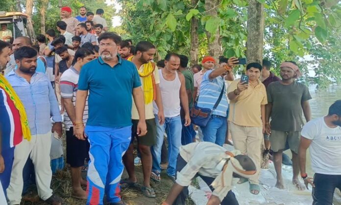 MLA राजू तिवारी बाहुबली अंदाज